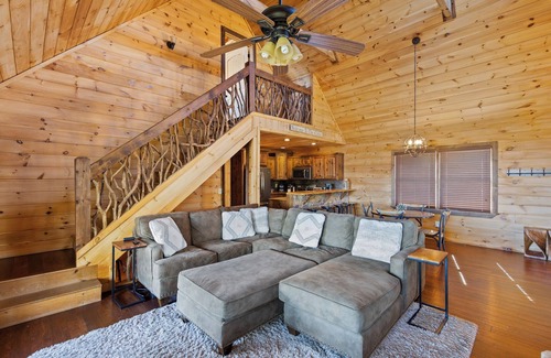 Blue Ridge Cabin | NEW OUTDOOR SPACES: Modern Comfort In The Mountains