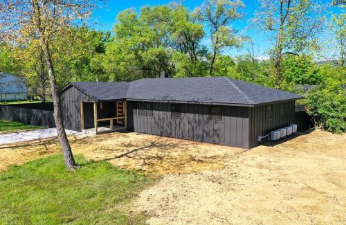 New Paltz House | New Paltz Modern Zen Cabin