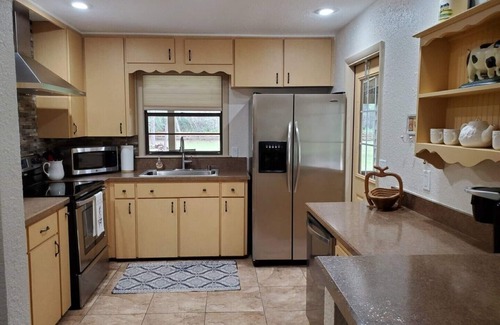 Myakka City Cottage | NEW! Peaceful Country Cottage near Lakewood Ranch
