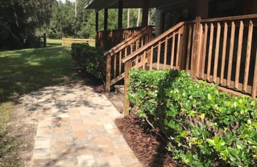 Myakka City Cottage | NEW! Peaceful Country Cottage near Lakewood Ranch