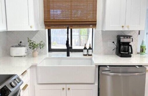 Venice Gardens House | New! Perfect Vacation Home w/pool
