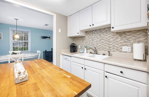 Saint Simons Heights House | NEW! Pet-Friendly, Great Location, Fenced-In Yard
