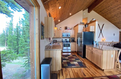 Valley of the Sun Cabin | New! Pet Friendly/Family Friendly Retreat with Epic Mountain Views - Horizon Ridge