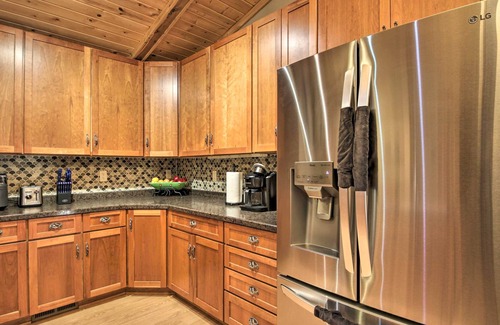 Nisswa House | NEW! Pet-Friendly Nisswa Home w/ Deck & Bunkhouse!