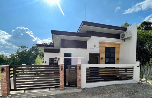 Davao House | New Modern Home on Samal Island