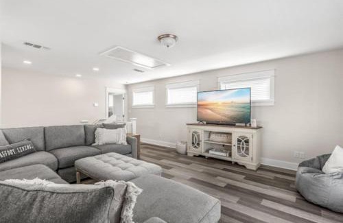 West Panama City Beach House | NEW Pool 4 BDR Golf Cart