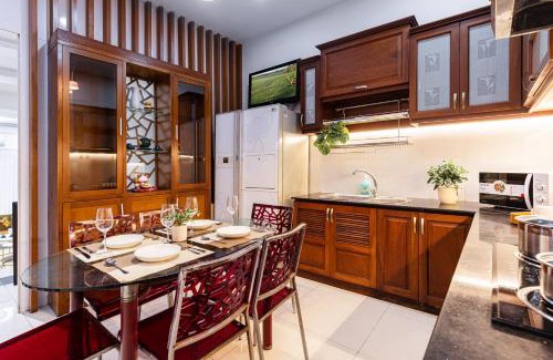 District 3 House | NEW Premium 5BRs 4WC local house centre town