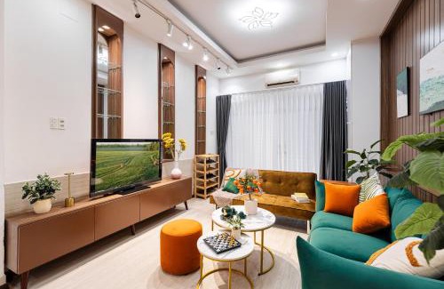 District 3 House | NEW Premium 5BRs 4WC local house centre town