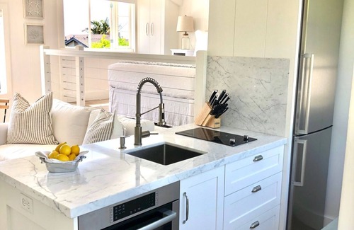 Laguna Beach Apartment | New! Prime Laguna Village location, Ocean View, Modern Coastal Cottage Studio