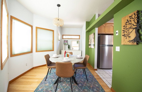 Phoenix Lake-Cedar Ridge House | New Private Getaway King Bed, Expansive Deck,Near Yosemit,Ski, Dodge Ridge,Bear