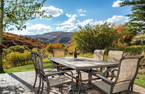 Cordillera House | 🎄⛄⛷🌞 NEW! PRIVATE HOME! Views Galore! Pet-Friendly! 30+ NIGHT STAYS!