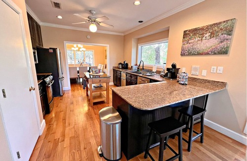 Daphne House | New Property Alert! Check out this MASSIVE Luxury House. Pet Friendly!