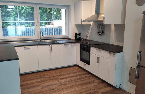 Odenthal Apartment | New, quiet 90 m² basement 2-room apartment near Cologne with terrace