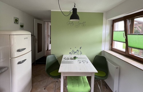 Oberhavel House | NEW ! Quiet apartment in Fürstenberg/Havel (bikes incl., WLAN)