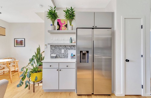 St. Elmo Improvement League House | New, quiet townhome in heart of St. Elmo w/sun patio