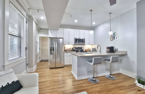 Over-the-Rhine Condo | *NEW RADiant Stay in the Thrust of OTR* w/Parking