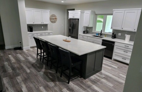 Brookeland House | New Rayburn Country house on quiet cul de sac.
