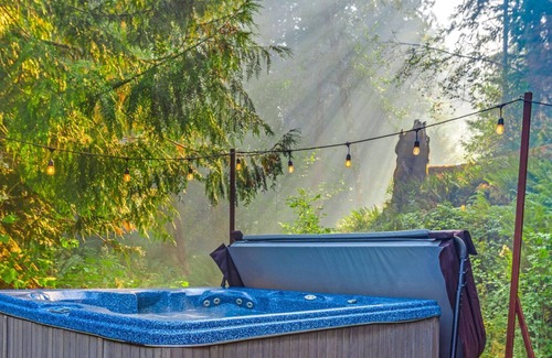 Packwood House | NEW: Red Cedar Cabin - Hundreds of 5 Star Reviews
