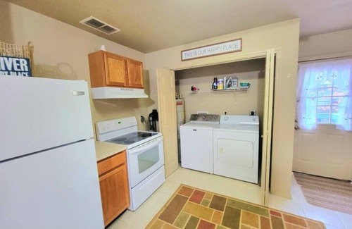 Fort White Cottage | NEW! Relaxing Riverfront Escape Close to Springs