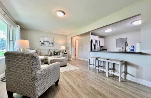 Trenton House | New remodel exquisite master suite Trenton, Ohio