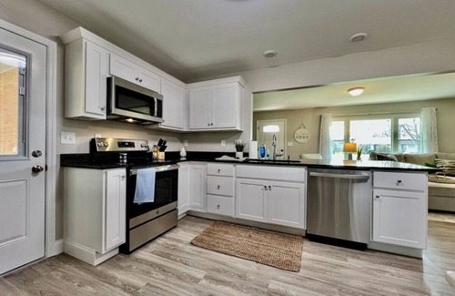 Trenton House | New remodel exquisite master suite Trenton, Ohio