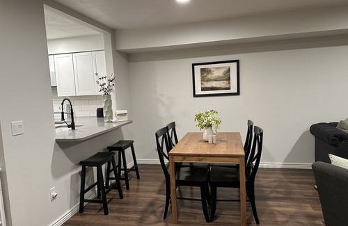 Eagle House | NEW REMODEL in the Heart of Eagle near BOISE