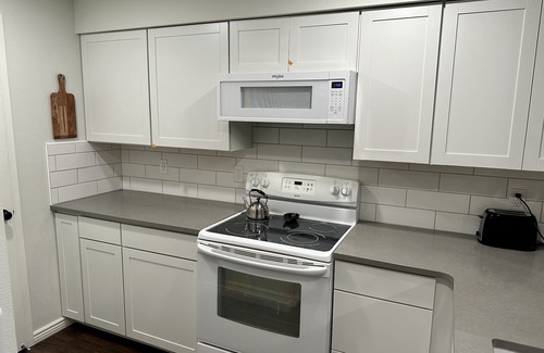 Eagle House | NEW REMODEL in the Heart of Eagle near BOISE