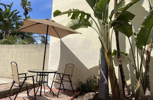 Cerritos House | New Remodel Master room private entry,bathroom and Patio area.Near Disney park.