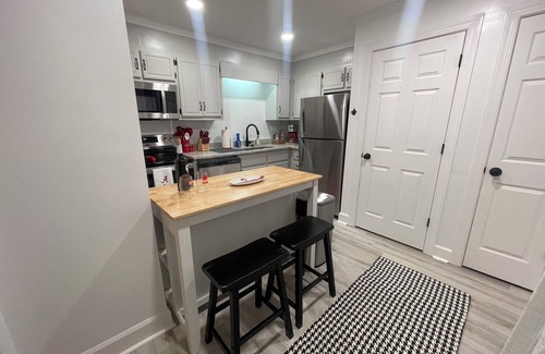 Tuscaloosa Condo | New remodeled 2BR 2BT condo, only 1.4 miles to Bryant-Denny Stadium! ROLL TIDE!