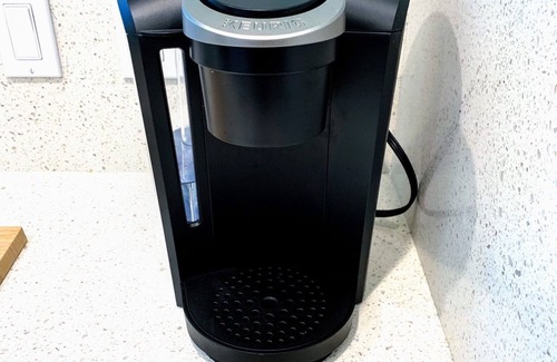 Santa Clara House | New Remodeled Home! 4br/2ba Walk to Apple Park!