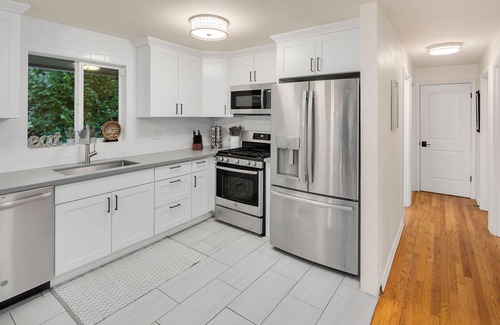 Wedgwood House | NEW Remodeled UW Wedgwood/Seattle Retreat | Yard