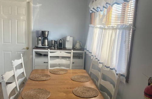 Villas House | New Reno! 5 min walk to beach, Garage Arcade! 3 bedroom/4 bed/2 bath. Must see!