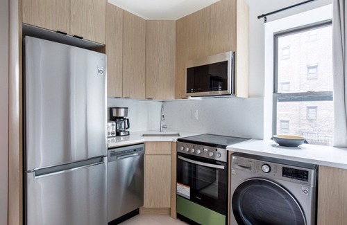 Ukrainian Village Apartment | New Reno East Village 2BR w/W/D, nr Union Sq, by Blueground