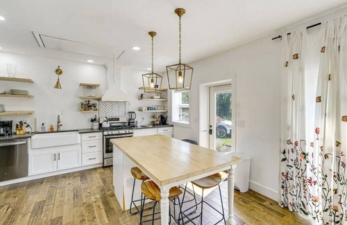 Canaan Other | NEW RENO Historic Creamery in Berkshires w/hot tub