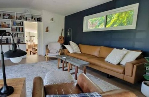 Okanagan-Similkameen House | New reno quiet 4 bed home near beach, events, wine