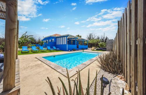 Punto de Oro House | New Renovated 3br Escape - 30 Off 4th Night Sept