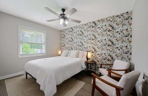 Cary House | NEW Renovated 4BR Games Big Backyard Deck