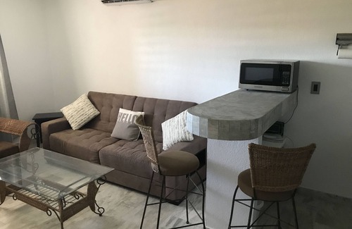 Maho Condo | New renovated apartment in secured area of friendly Island Sint Maarten