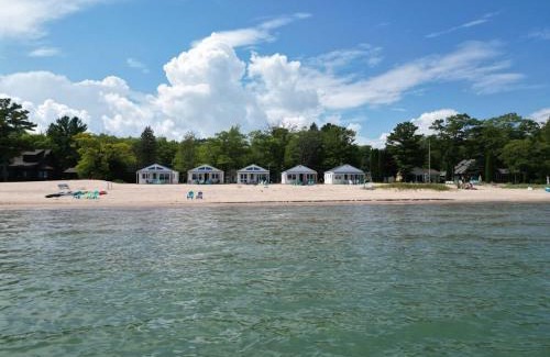 Greenbush House | New renovated bathroom & new roof - Lake Huron 4
