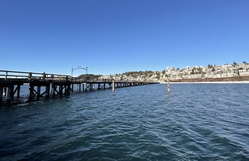White Rock House | New renovated beautiful view beach house