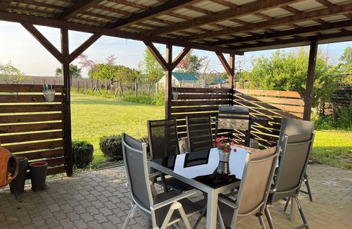 Karow Apartment | NEW renovated vacation apartment in a quiet location (large fenced property)