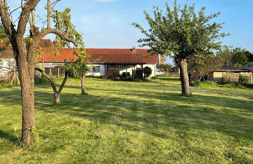 Karow Apartment | NEW renovated vacation apartment in a quiet location (large fenced property)