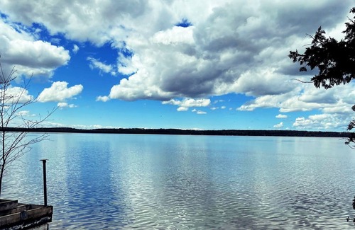 Oro-Medonte Cottage | New Renovated Waterfront Cottage Orillia 1hr from GTA -Summer 2023 Availability!