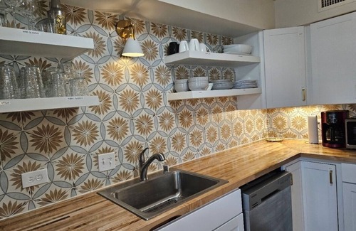 Santa Fe Condo | New Renovation 1.2 Mile to The Plaza. Pet Friendly with Fenced Yard!