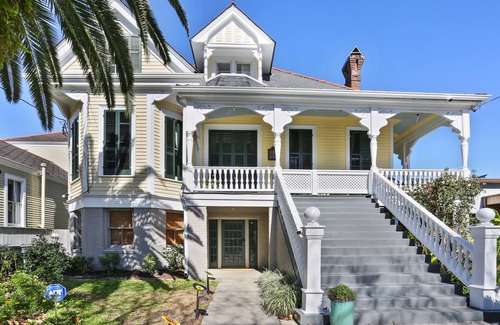Touro Apartment | New Renovation Gated Uptown 3BR/4 Full Private Baths 1 block to Magazine St