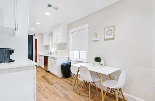 San Gabriel House | New Renovation, Great Location, 15-min from LA