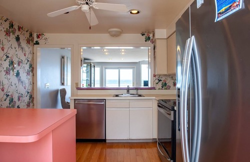 Narragansett Pier Condo | New Rental! Beachfront Condo! Available Monthly July or August!