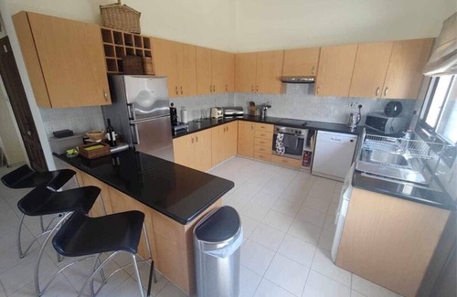 Kouklia House | *New rental for 2024* Secret Valley Kouklia villa with wifi, air con, TV & pool.