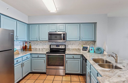 Emerald Coast Condo | New rental Sale! VIEWS Views and more Views! Best resort in Destin. Pools galore