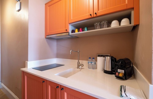 Galata Apartment | New Residence with Balcony & Stunning view in Galata
